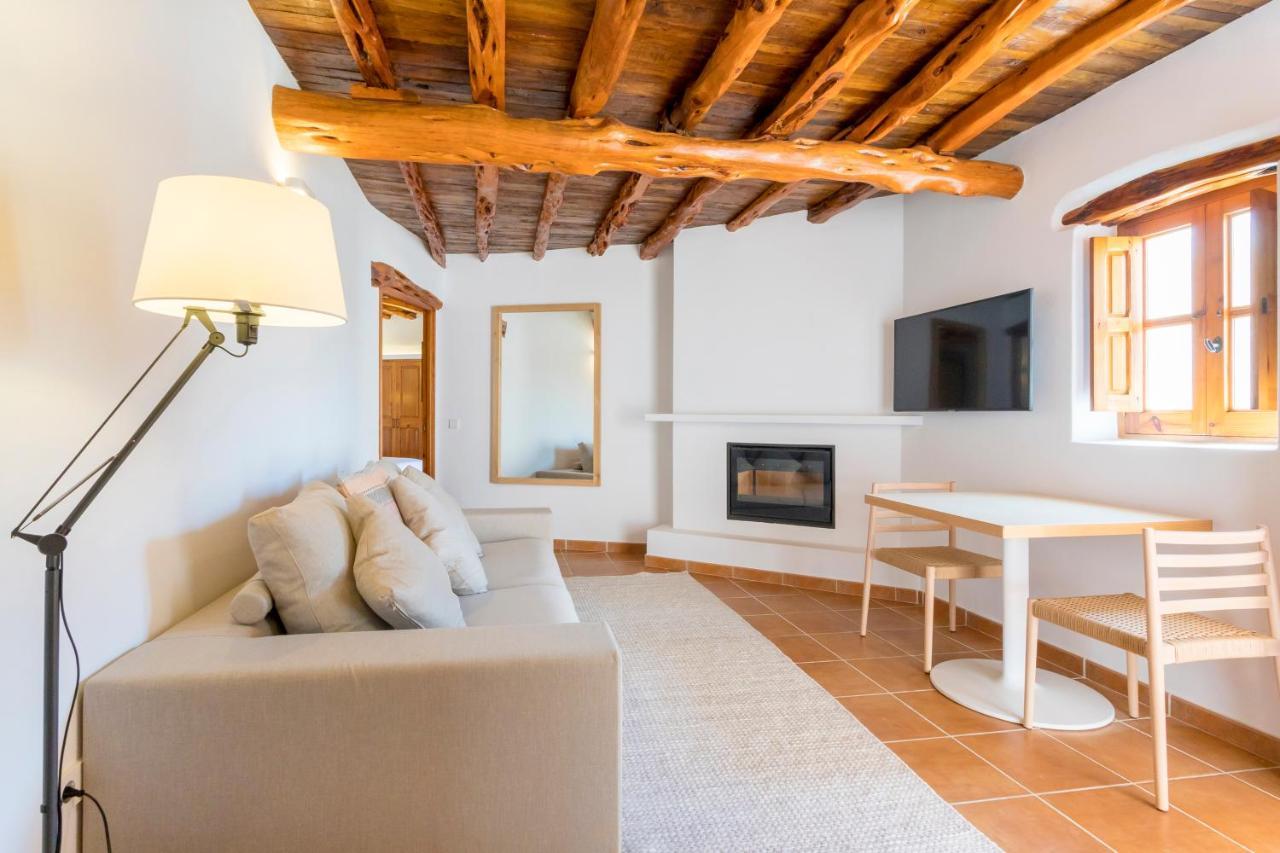 Agroturismo Can Toni Xumeu - Adults Only Кала-Лонга Экстерьер фото
